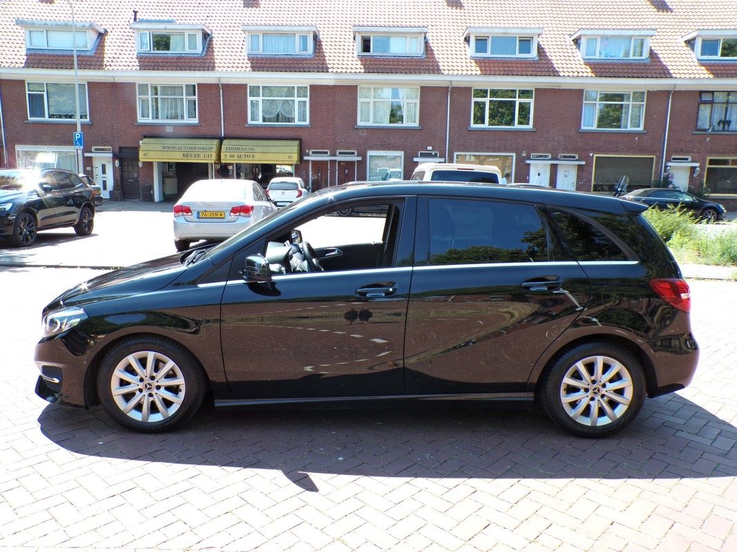 Mercedes-Benz B-Klasse / 2