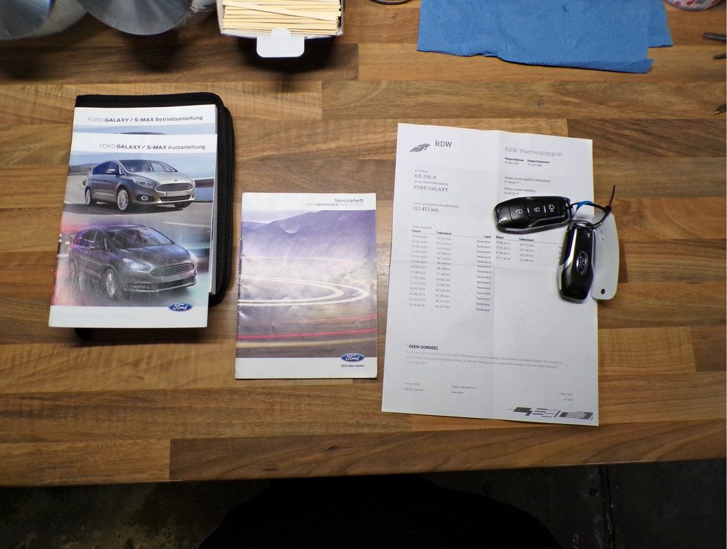 Ford Galaxy / 4