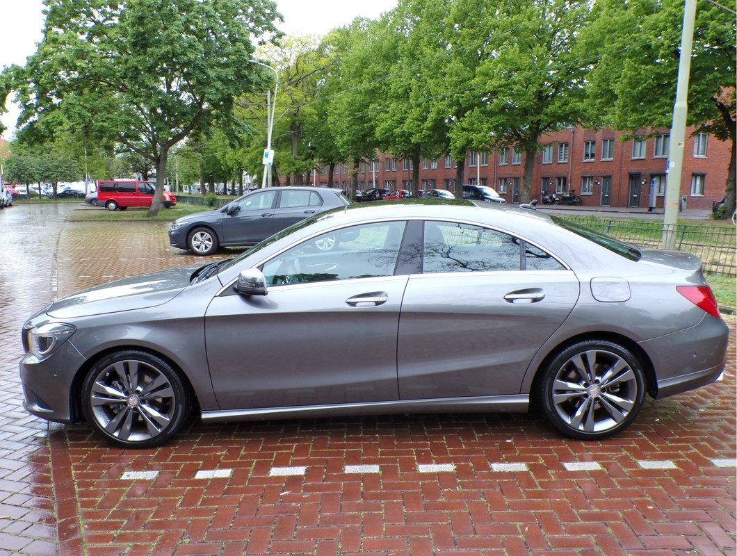 Mercedes-Benz CLA / 2