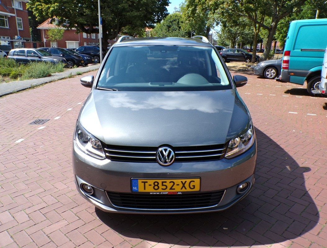 Volkswagen Touran / 4