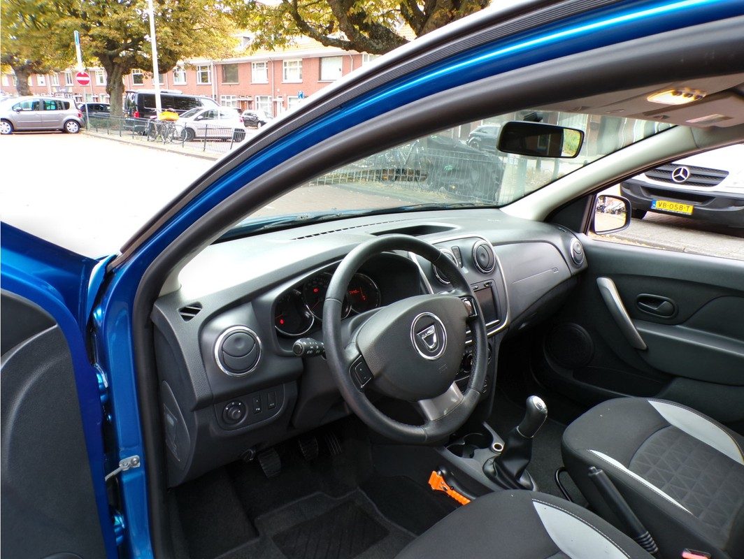 Dacia Sandero Stepway / 3