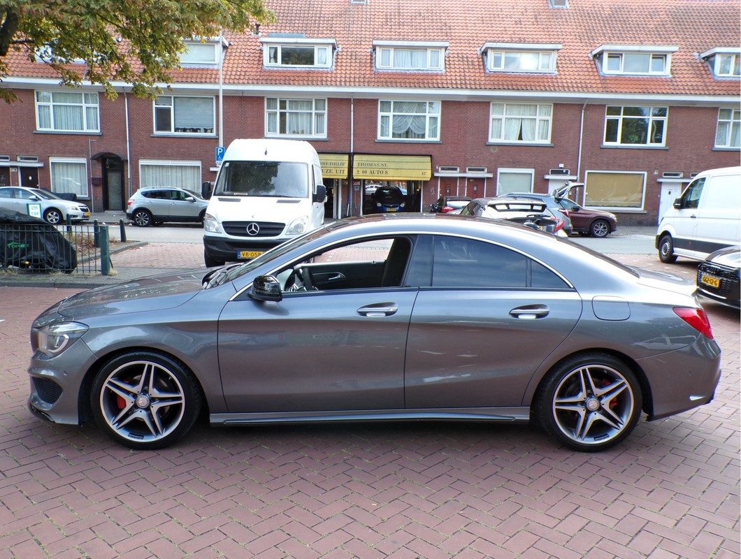 Mercedes-Benz CLA / 2