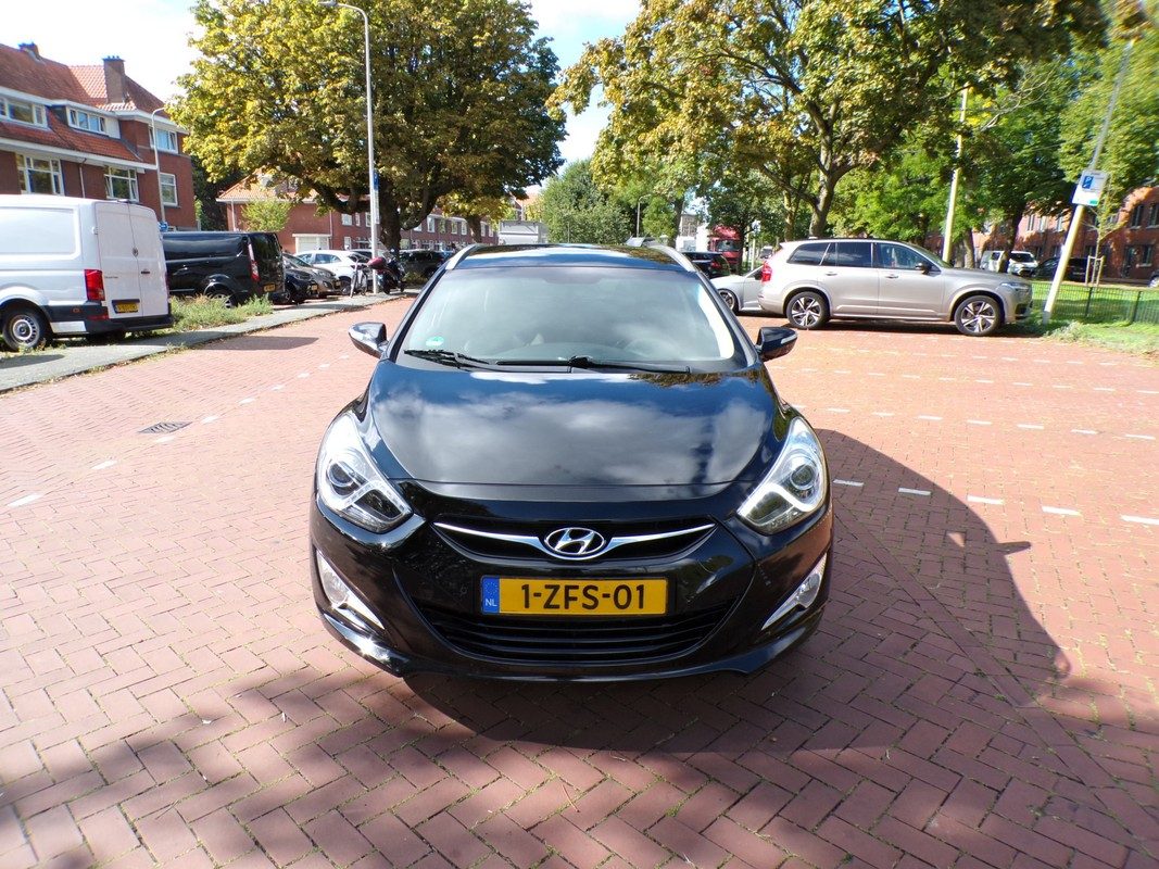 Hyundai i40 / 4